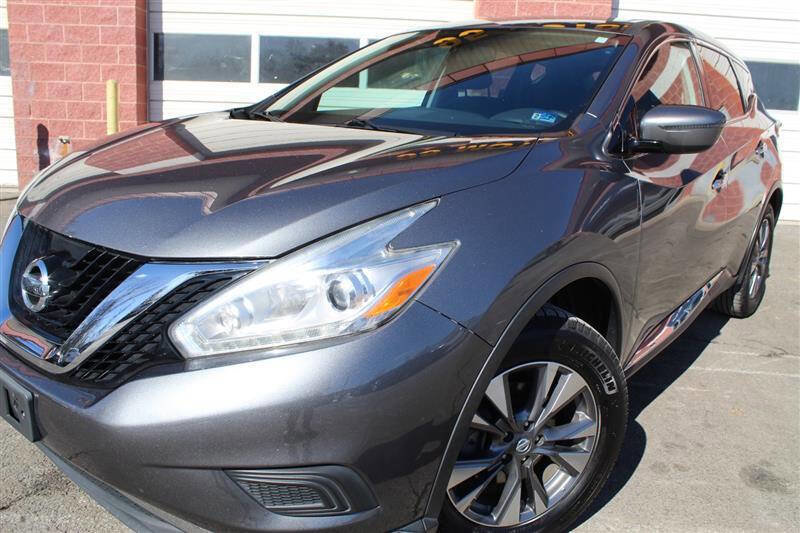 Used 2017 Nissan Murano S FWD image 3