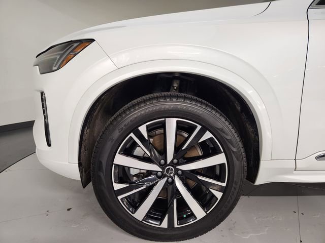 Used 2025 Volvo XC90 B5 Core w/ Protection Package image 11