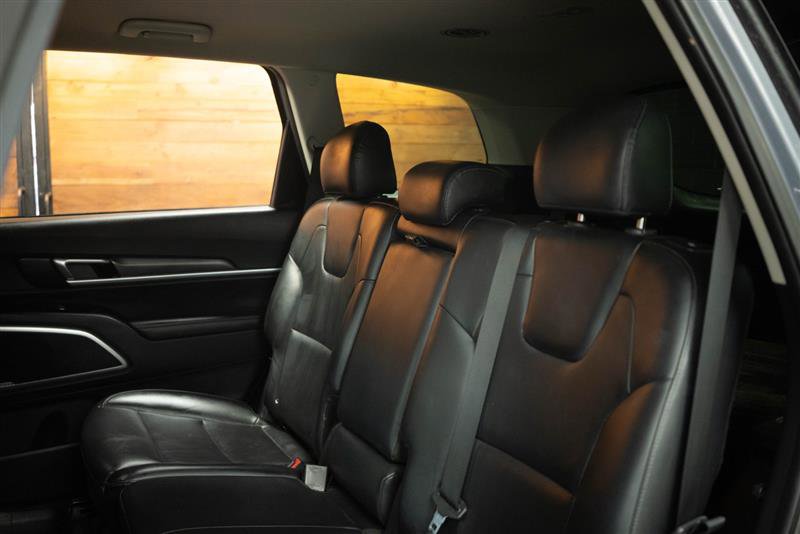 Used 2022 Kia Telluride LX image 11