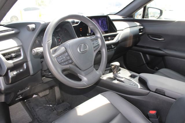 Certified 2024 Lexus UX 250h FWD image 12