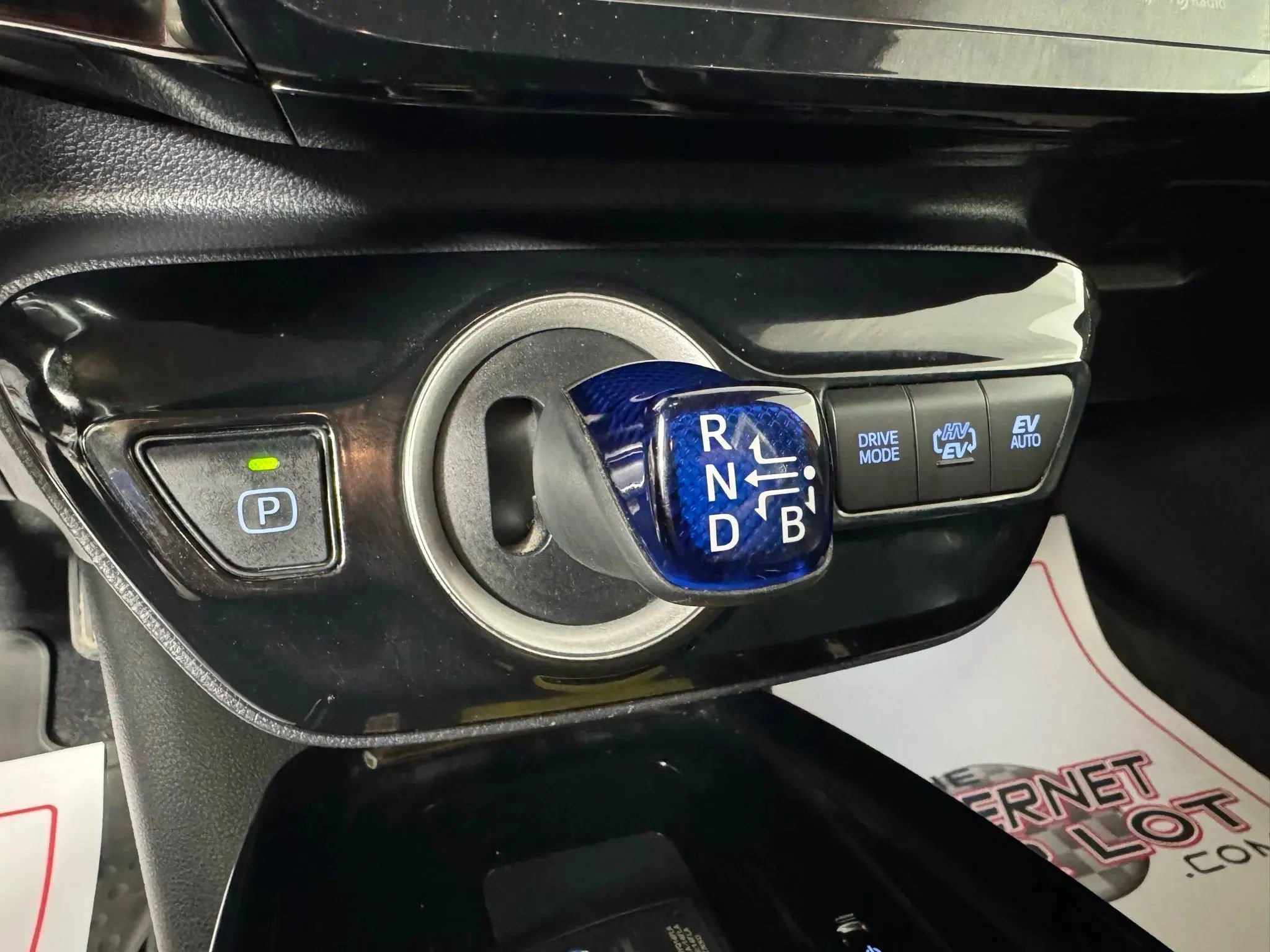Used 2022 Toyota Prius Prime Limited FWD image 21