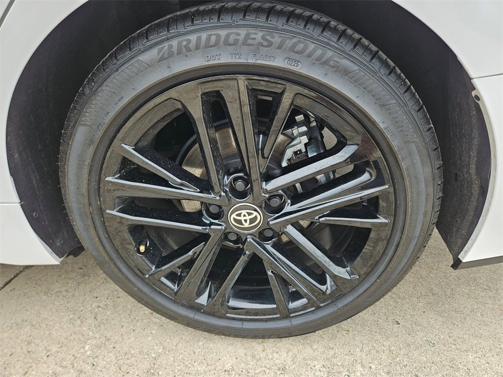 Used 2025 Toyota Camry SE image 25