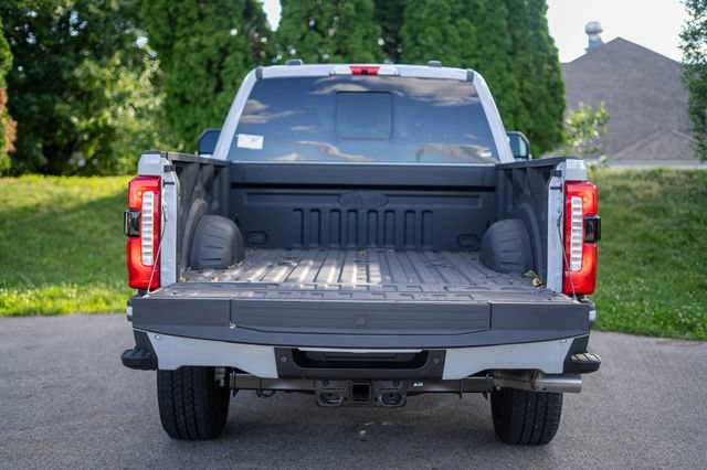 New 2026 Ford F250 XLT w/ XLT Premium Package AWD/4WD image 7