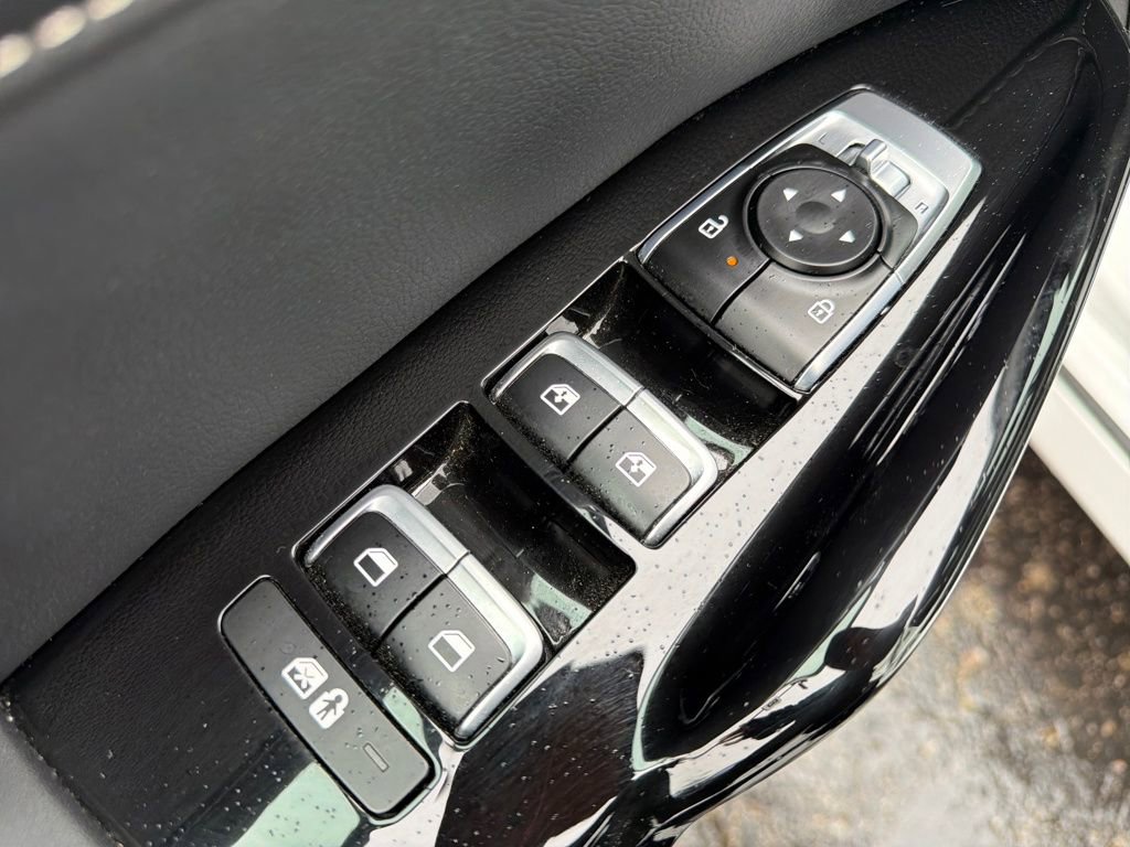Used 2025 Kia K5 GT-Line image 13