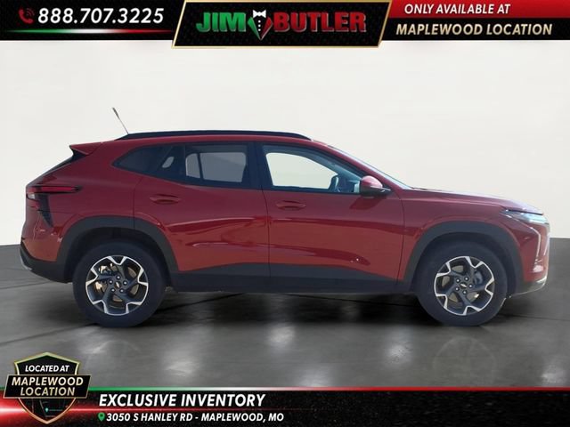 Used 2026 Chevrolet Trax LT FWD image 5