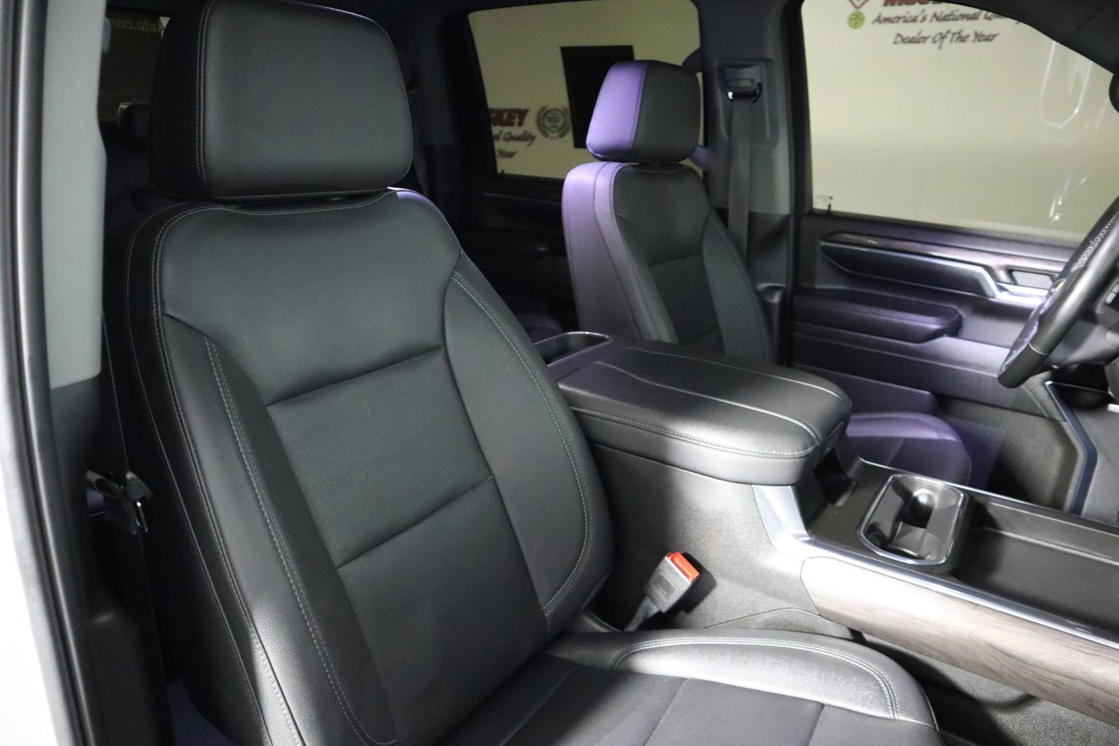 Used 2024 Chevrolet Silverado 2500 LTZ w/ LTZ Convenience Package image 60