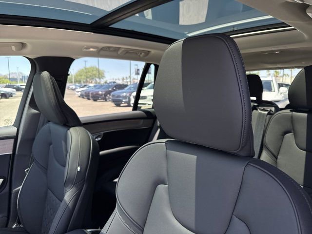New 2025 Volvo XC90 B6 Plus w/ Protection Package Premier image 15