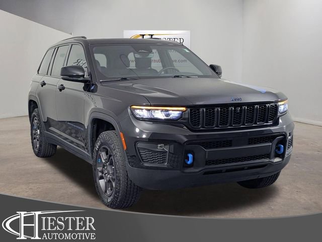 Used 2024 Jeep Grand Cherokee Trailhawk AWD/4WD image 1
