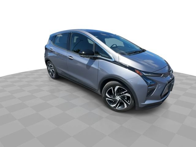 Certified 2023 Chevrolet Bolt LT w/ Infotainment Package FWD image 2