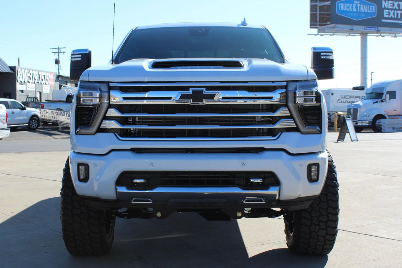 Used 2026 Chevrolet Silverado 3500 High Country w/ High Country Premium Package image 8