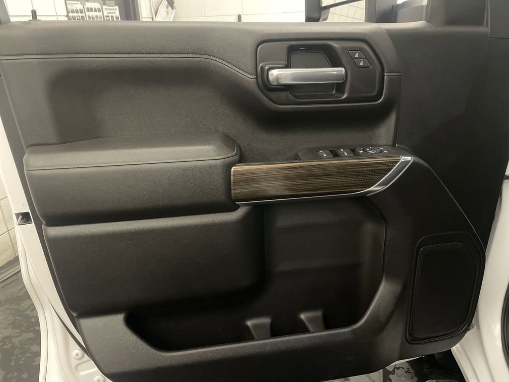 Used 2021 Chevrolet Silverado 1500 RST w/ Max Trailering Package image 16