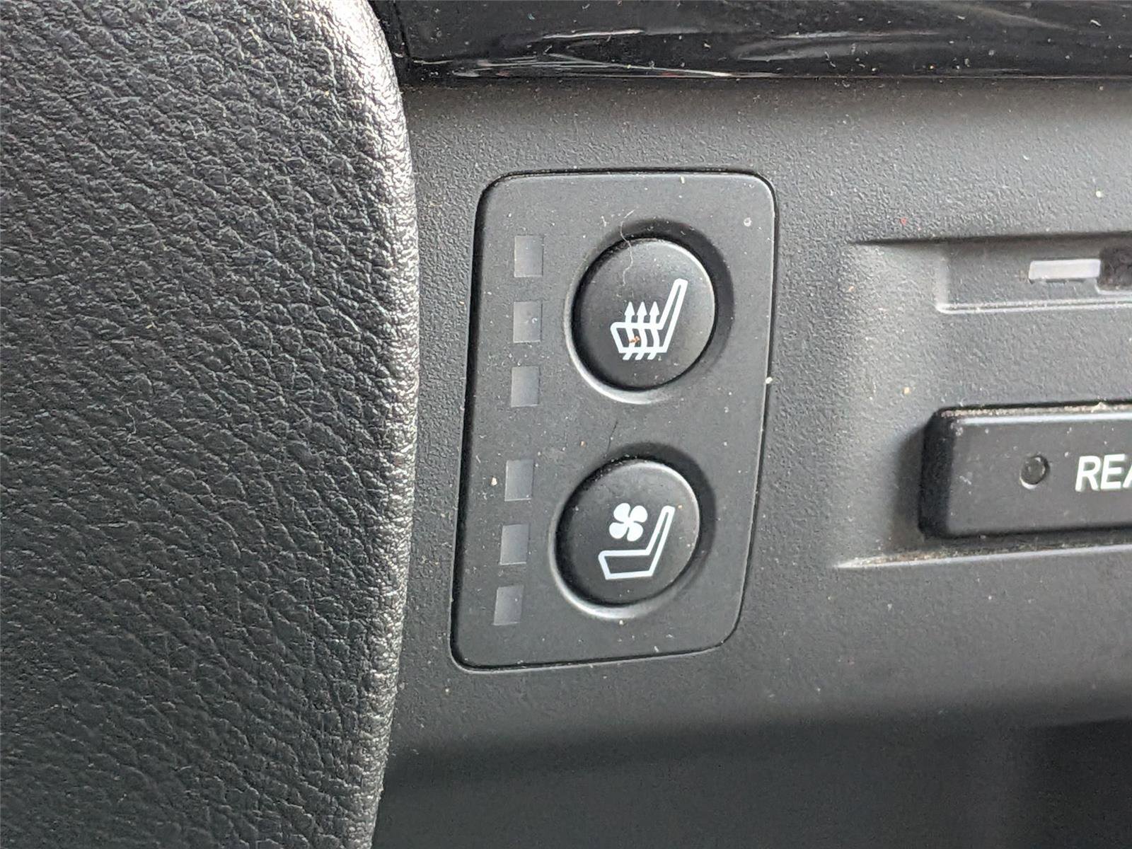 Used 2018 Honda Pilot Elite image 13