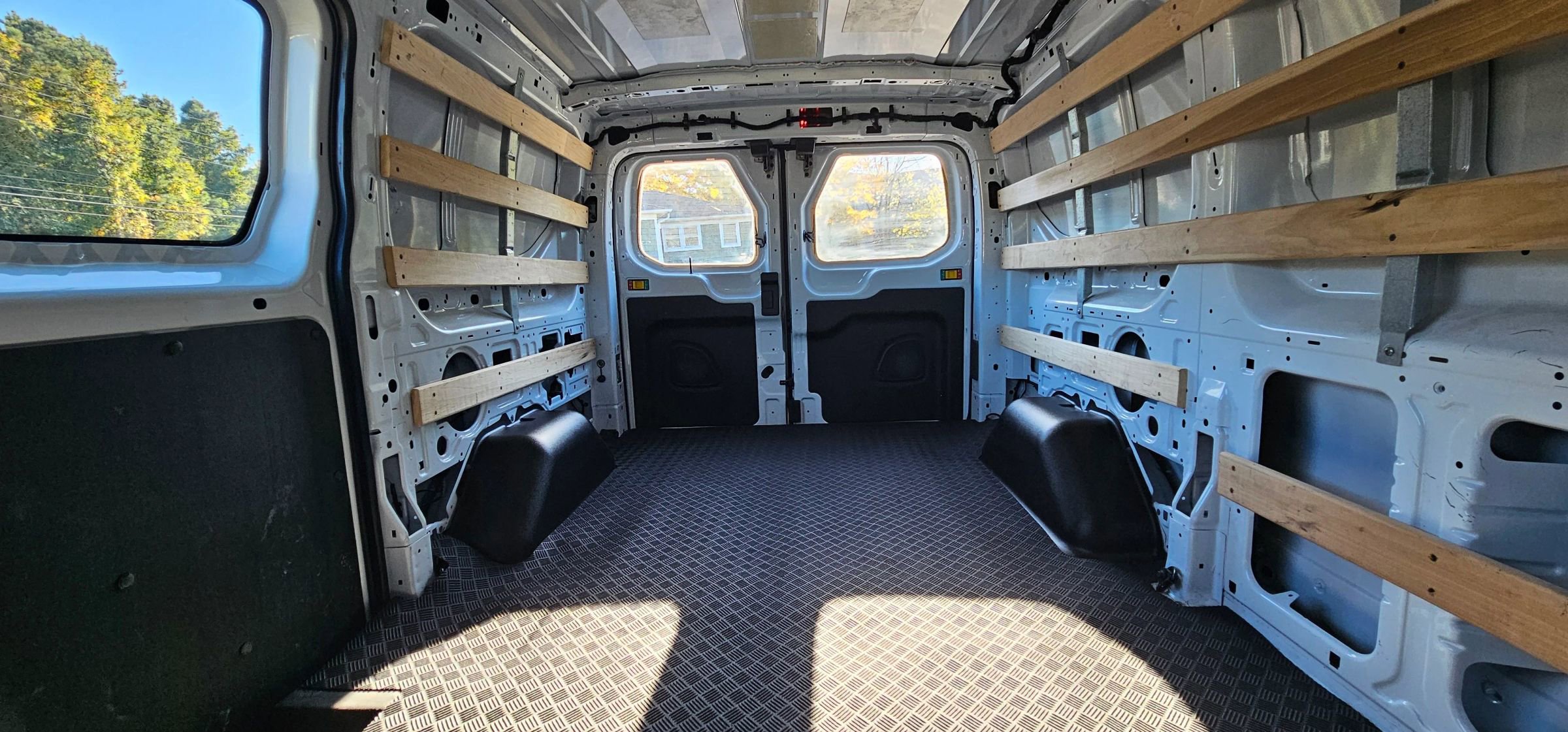 Used 2024 Ford Transit 250 Low Roof w/ Exterior Upgrade Package image 19