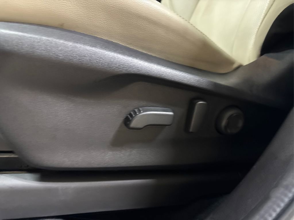 Used 2024 Subaru Ascent Limited w/ Technology Package image 45