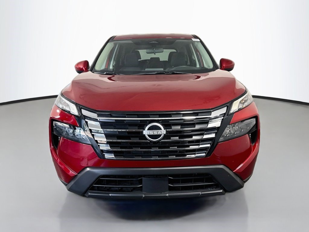 Used 2026 Nissan Rogue SV FWD image 2