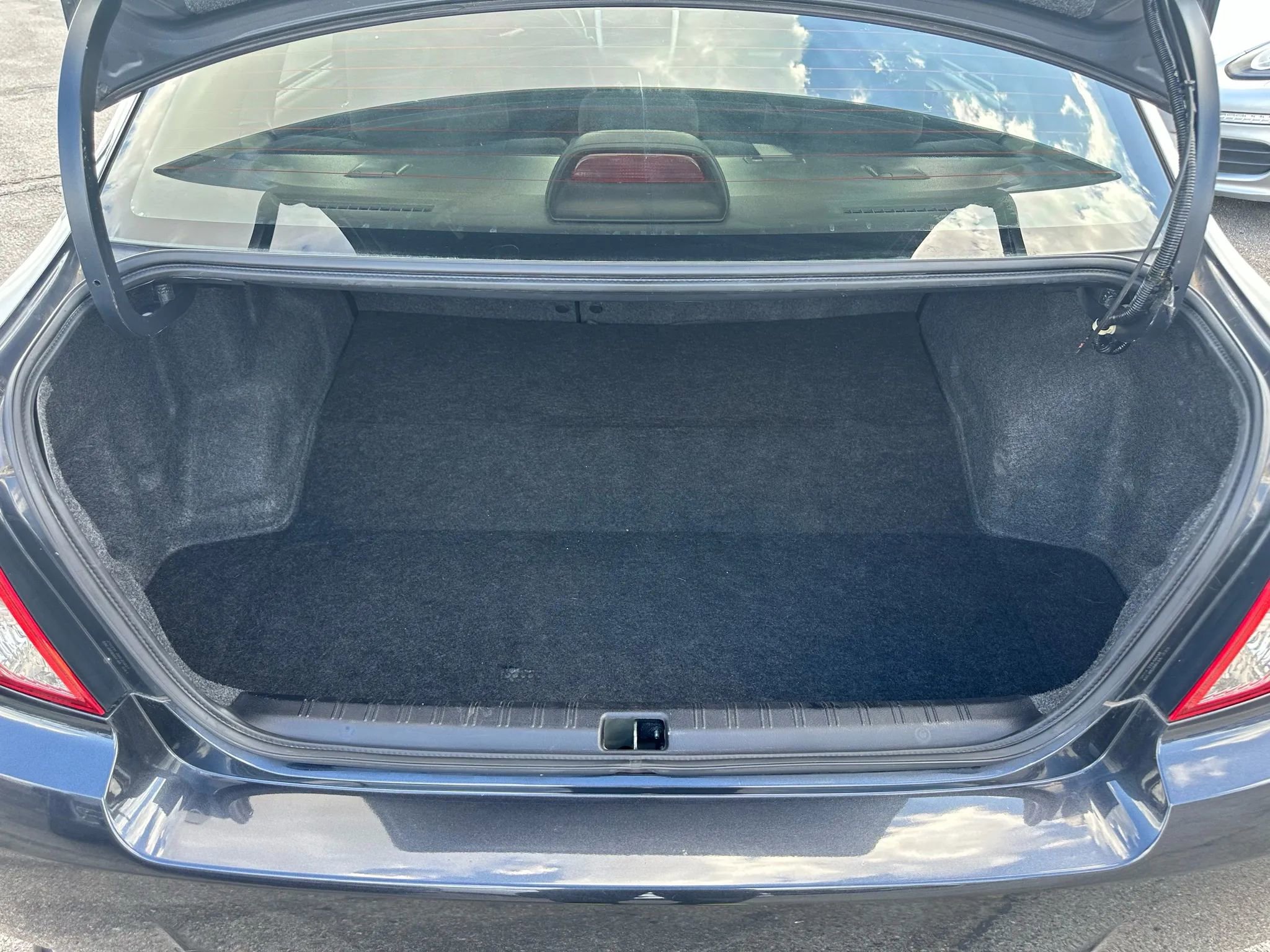 Used 2011 Subaru Impreza WRX Sedan image 18