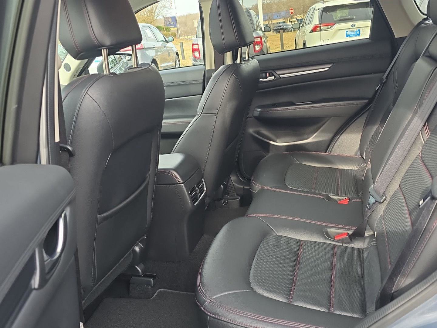 Used 2024 MAZDA CX-5 Carbon Edition image 10