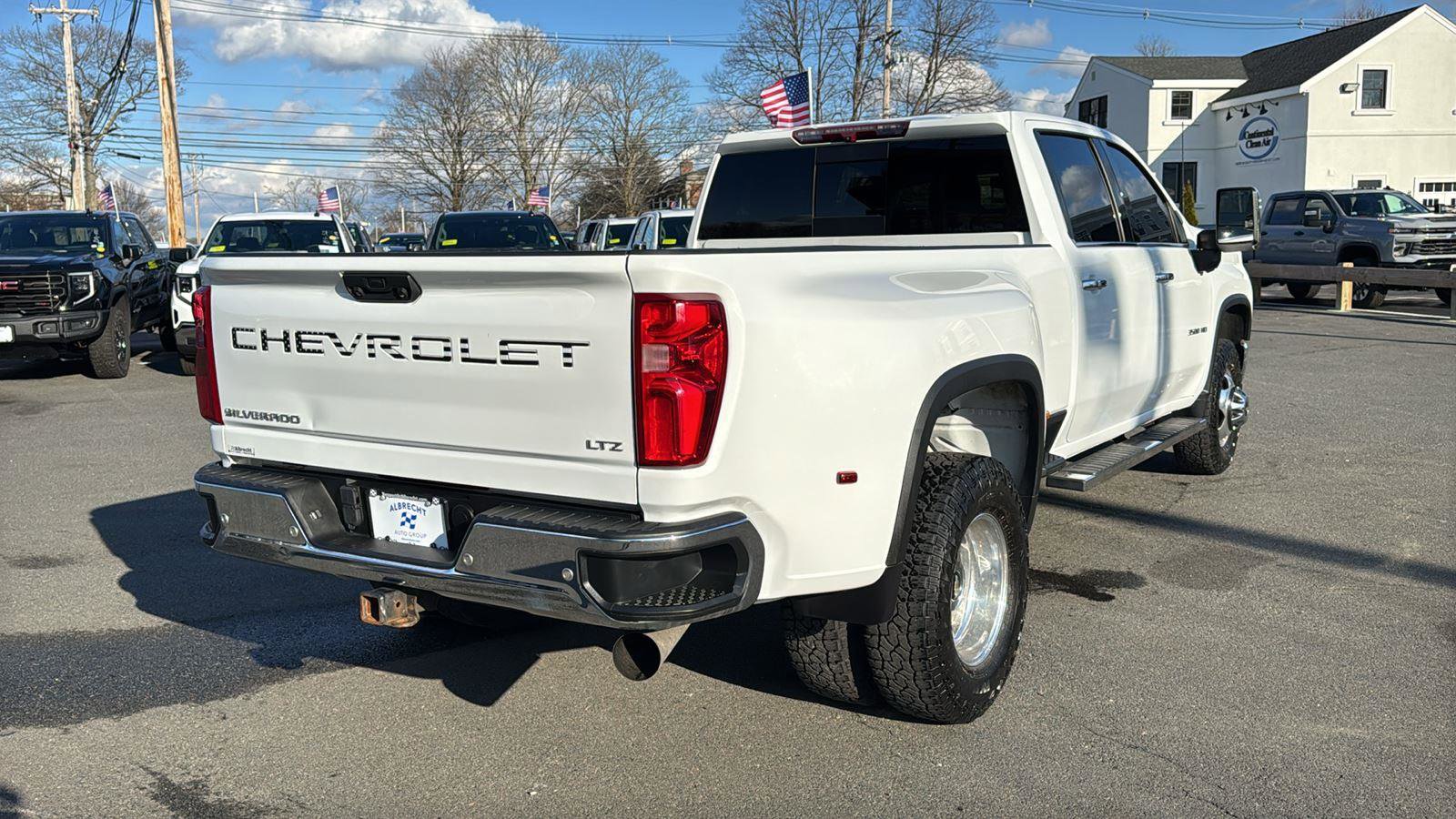 Certified 2022 Chevrolet Silverado 3500 LTZ w/ LTZ Plus Package image 8