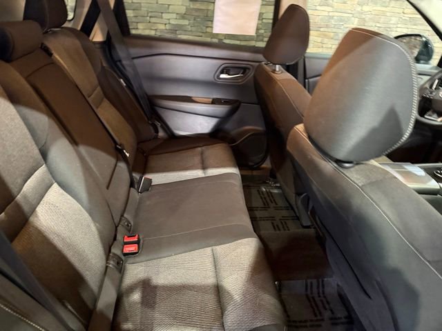 Certified 2025 Nissan Rogue SV image 4