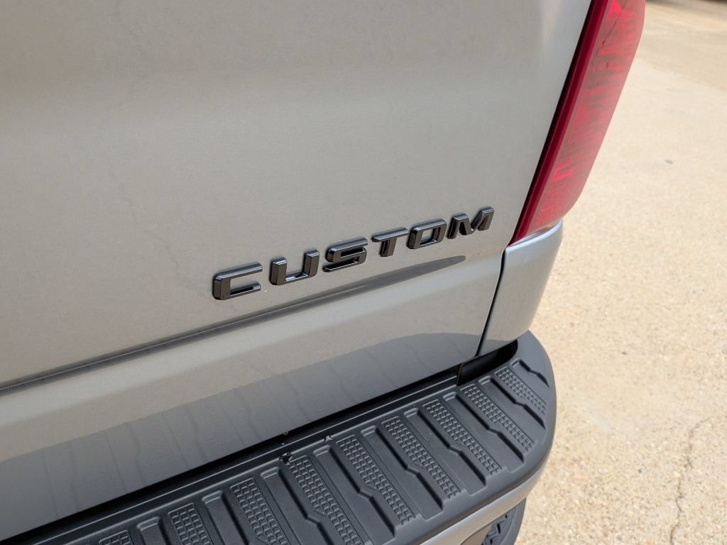 New 2026 Chevrolet Silverado 1500 Custom w/ LPO, Dark Essentials Package RWD image 36