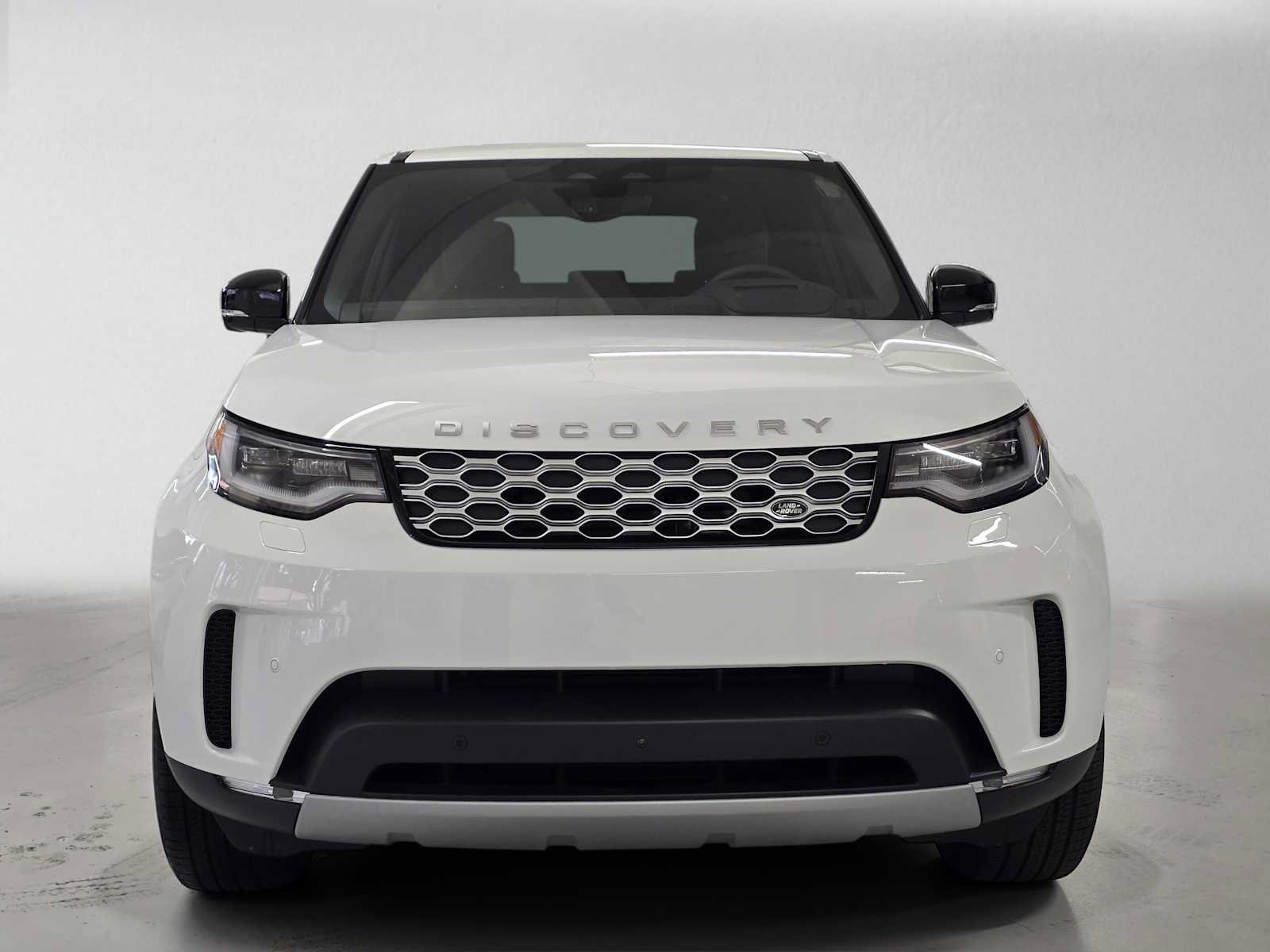 New 2026 Land Rover Discovery S AWD/4WD image 8
