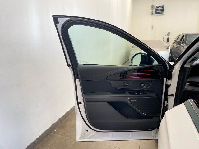New 2026 Lincoln Nautilus Reserve AWD/4WD image 14