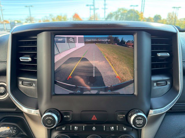 Used 2022 RAM 1500 Laramie AWD/4WD image 18