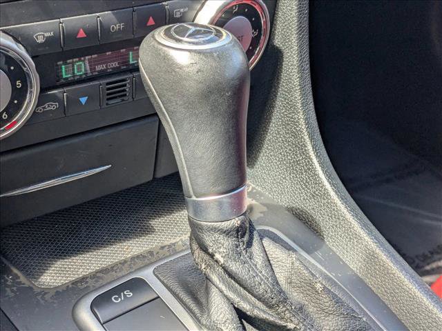 Used 2009 Mercedes-Benz SLK 350 image 7