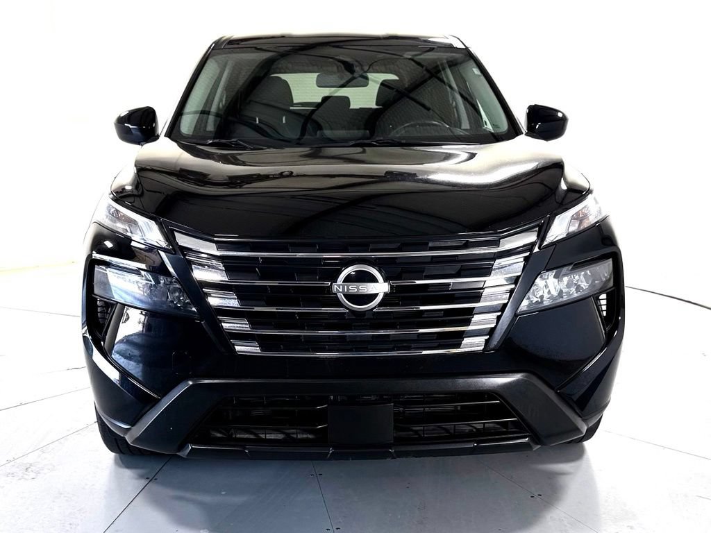 Used 2025 Nissan Rogue SV FWD image 10