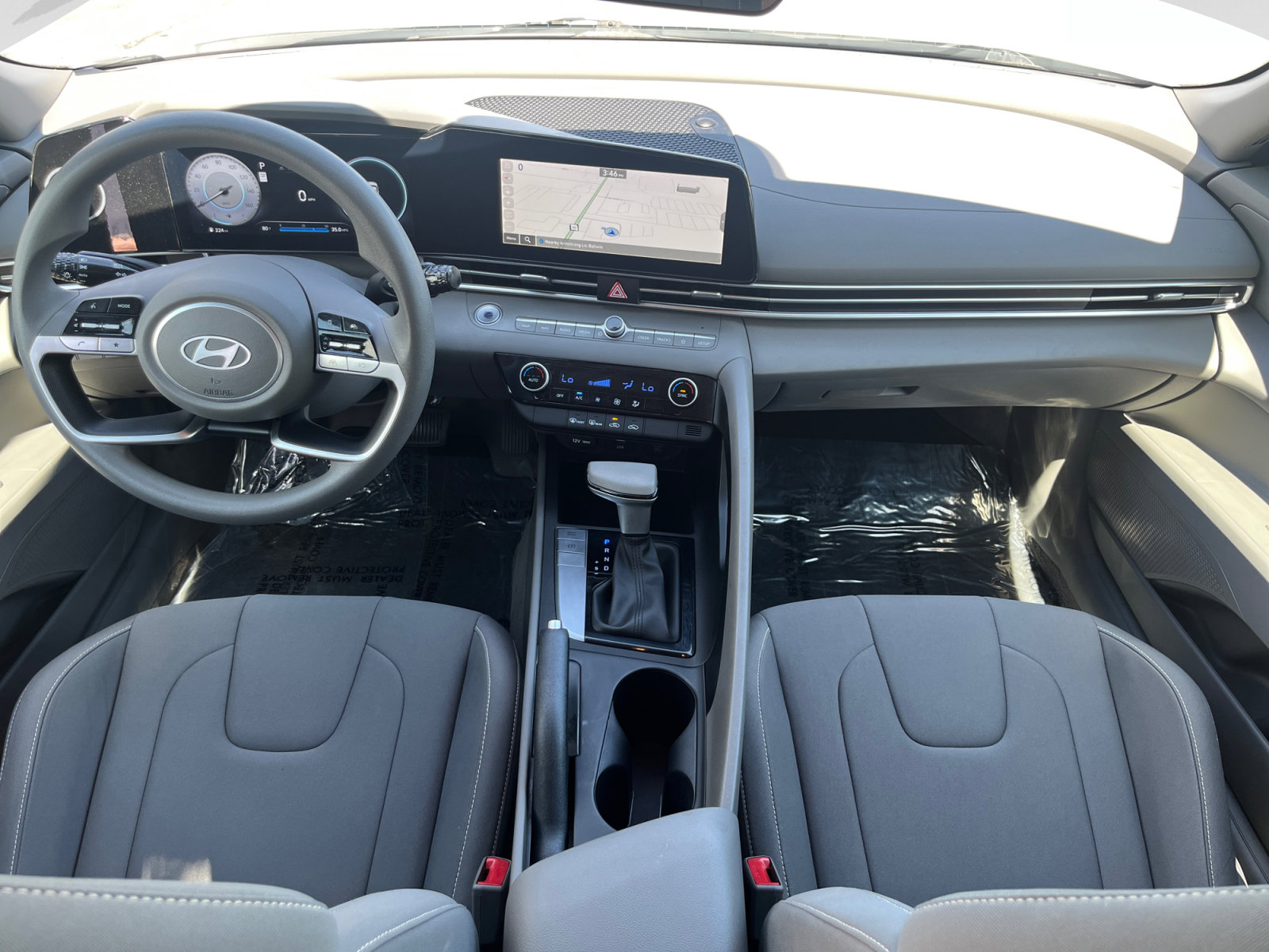 Used 2024 Hyundai Elantra SEL FWD image 12