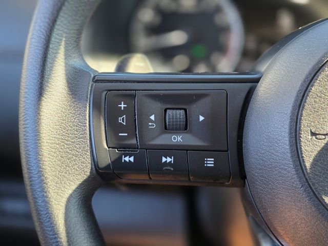 Used 2023 Nissan Pathfinder S image 22