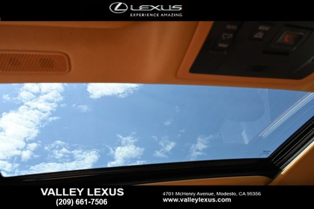 Used 2025 Lexus ES 300h w/ Premium Package FWD image 6