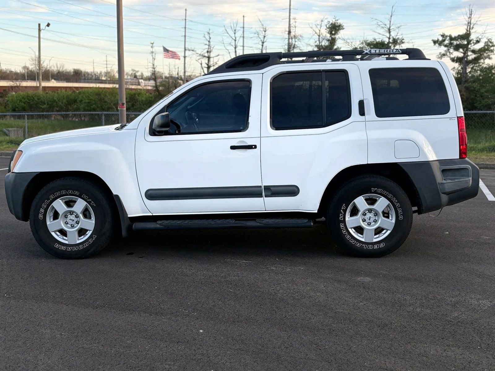Used 2006 Nissan Xterra S w/ (U01) Utility Pkg image 2