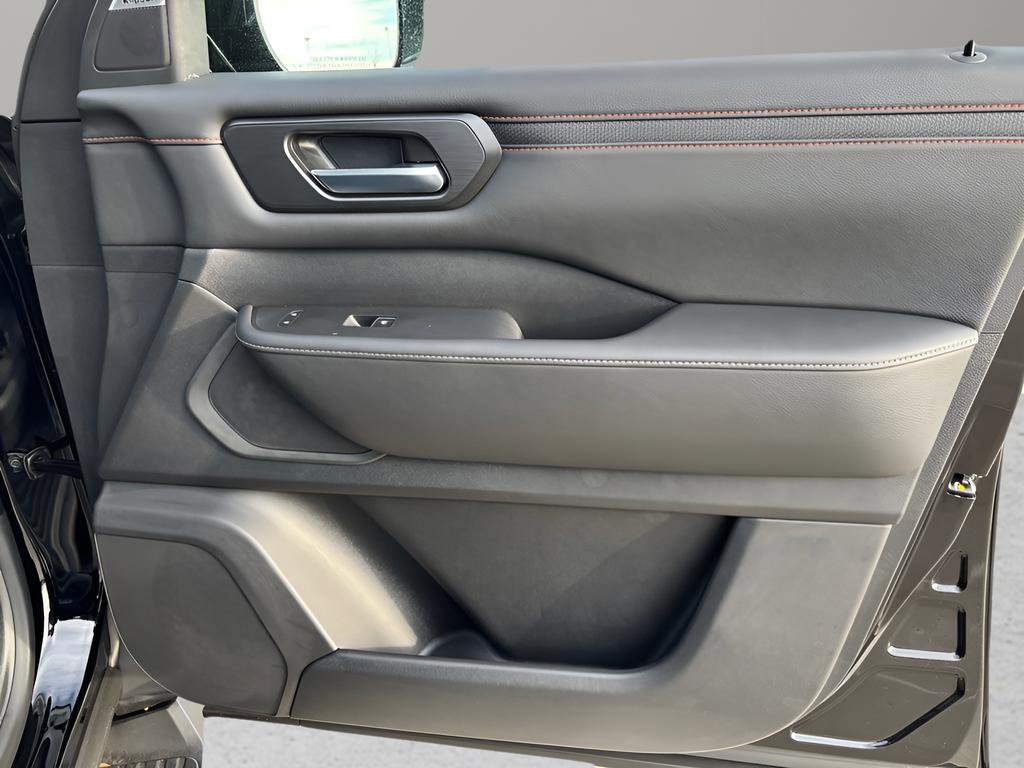 New 2026 Nissan Armada PRO-4X AWD/4WD image 18