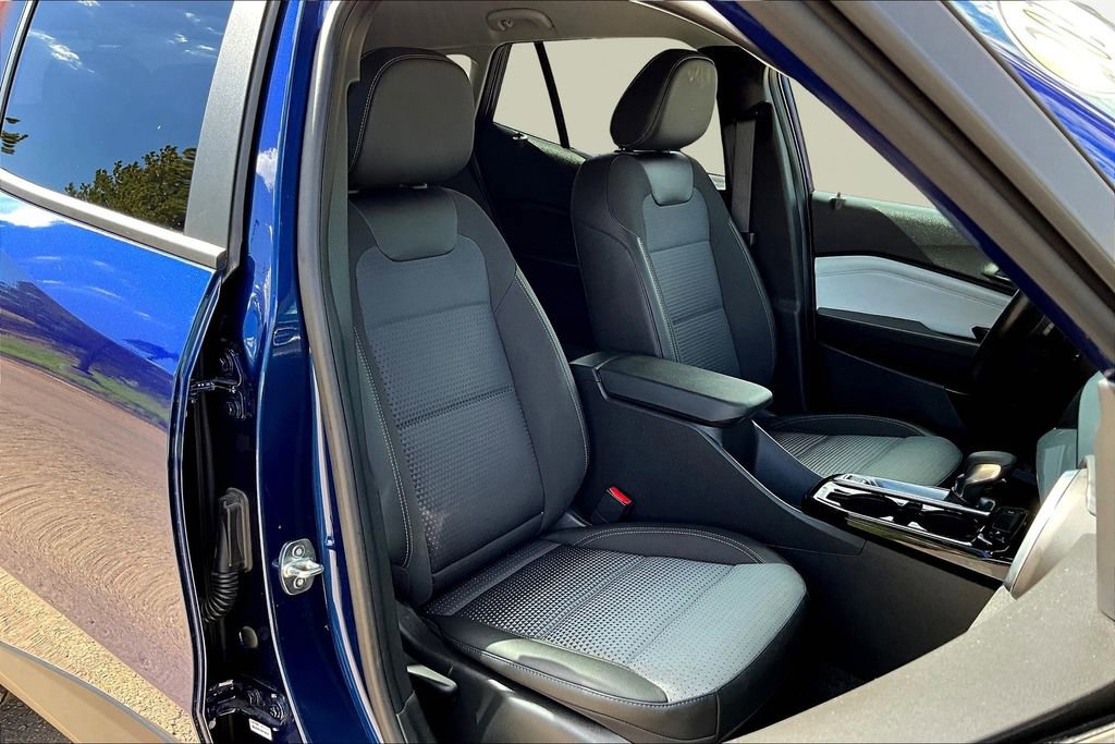 Used 2024 Chevrolet Trax LT w/ Driver Confidence Package image 7