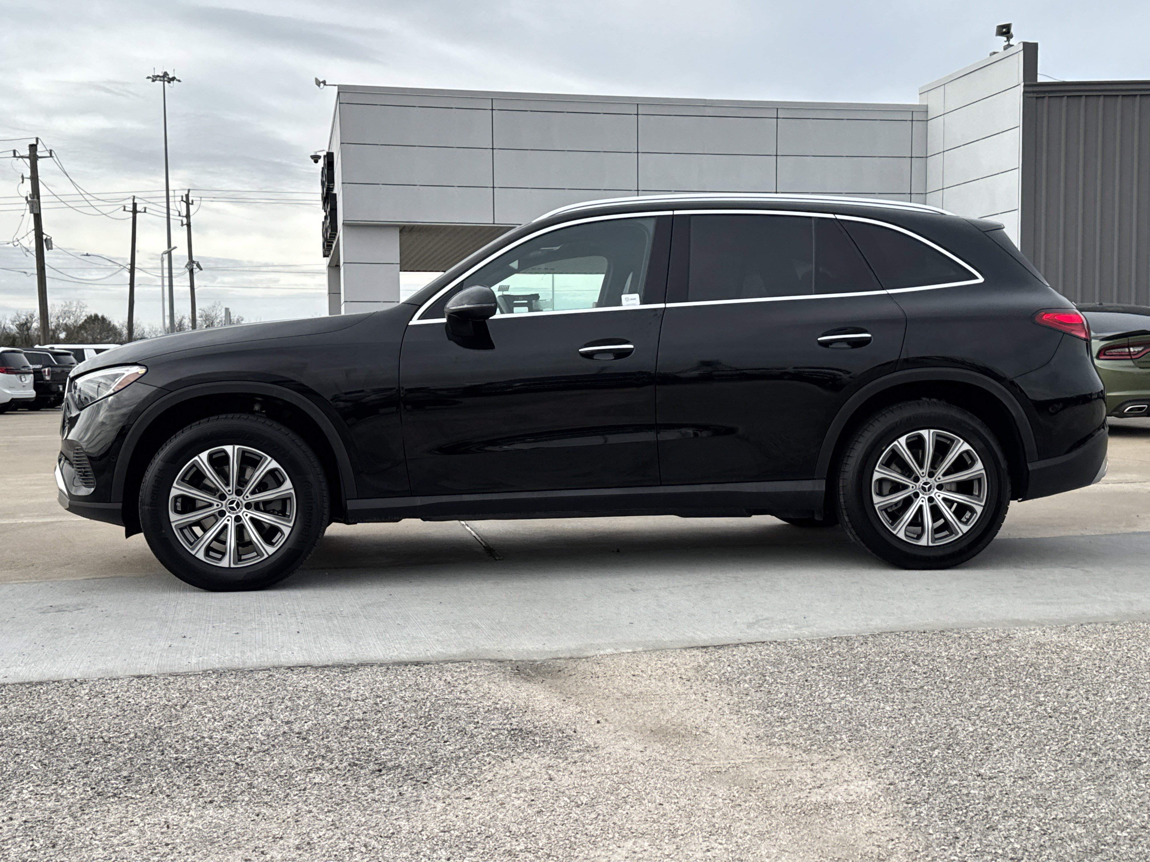 Used 2024 Mercedes-Benz GLC 300 image 8