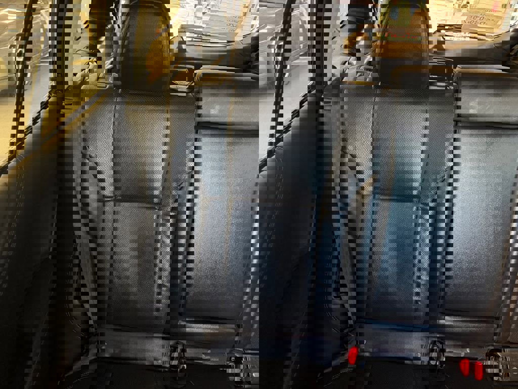 Used 2025 Subaru Outback Limited image 17