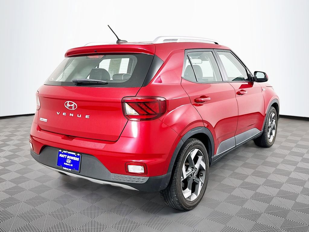 Used 2023 Hyundai Venue Limited image 5