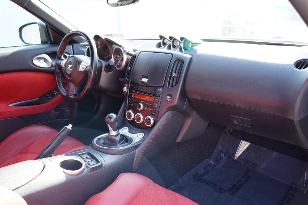 Used 2010 Nissan 370Z Touring w/ Sport Pkg image 56