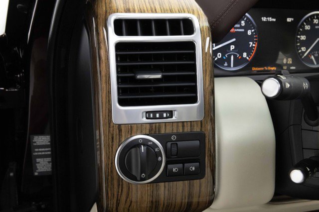 Used 2012 Land Rover Range Rover Autobiography image 38
