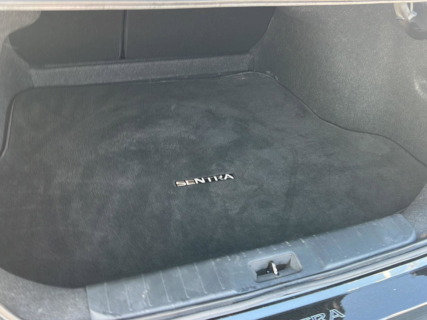 Used 2024 Nissan Sentra SV image 33