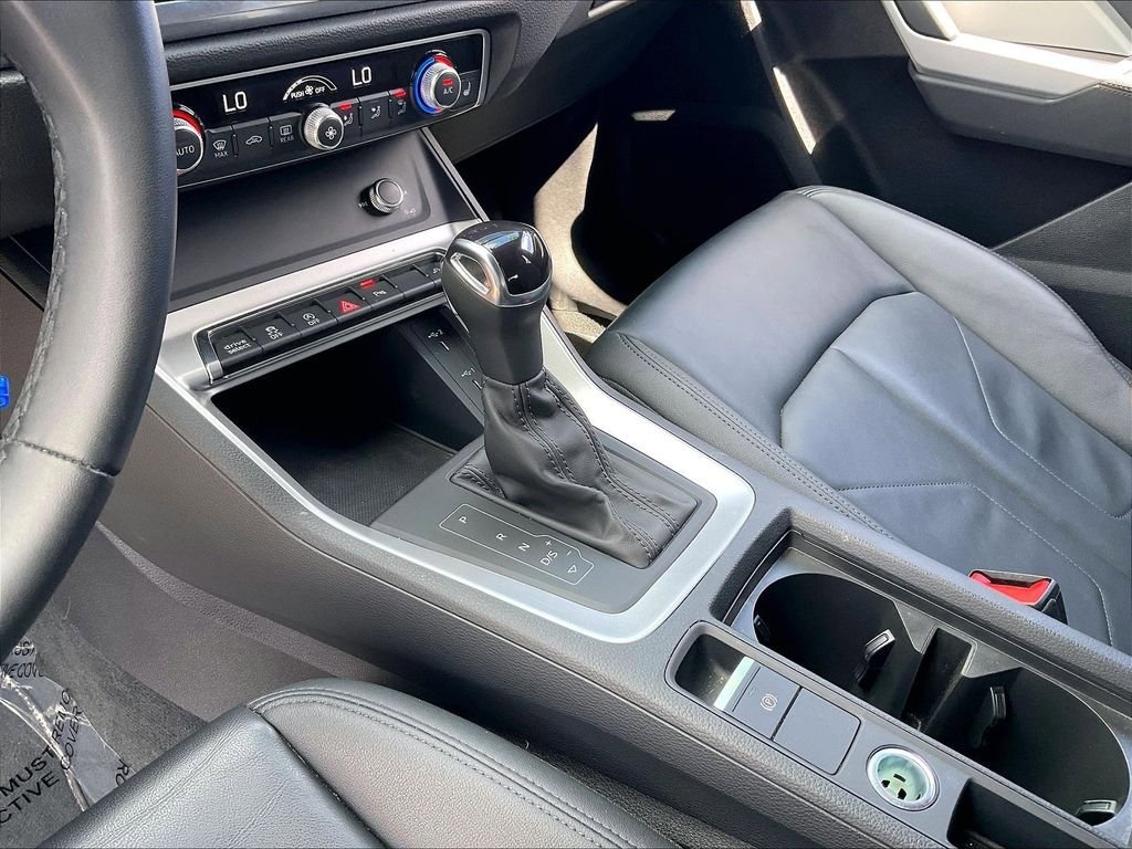 Used 2025 Audi Q3 2.0T Premium image 19