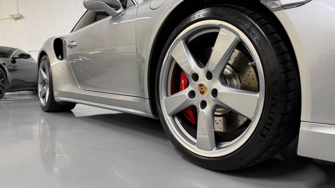 Used 2017 Porsche 911 4 Coupe AWD/4WD image 7