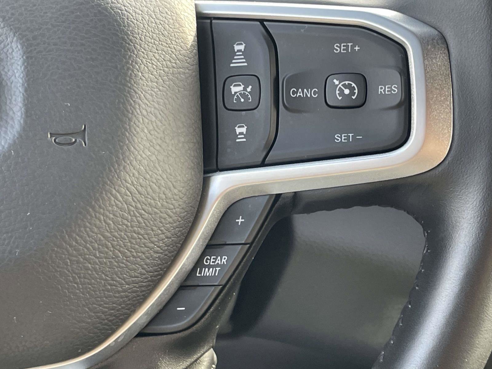 Used 2024 RAM 2500 Big Horn w/ Safety Group image 7