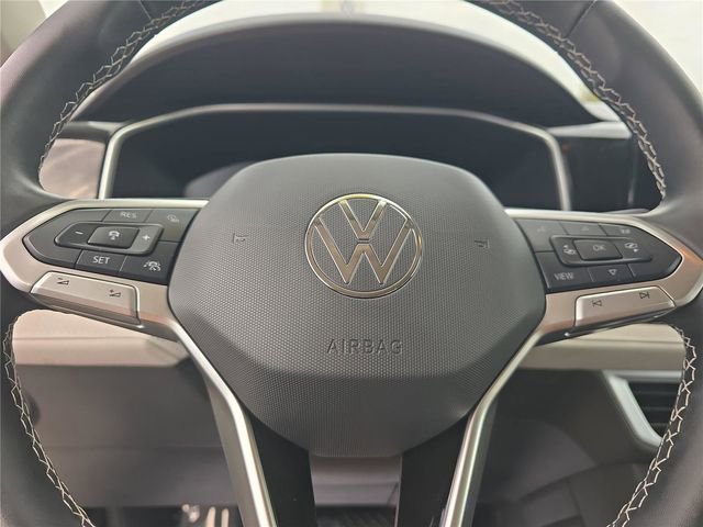 Used 2025 Volkswagen Taos SE image 22