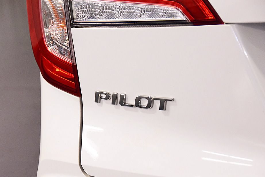 Used 2021 Honda Pilot Special Edition image 11