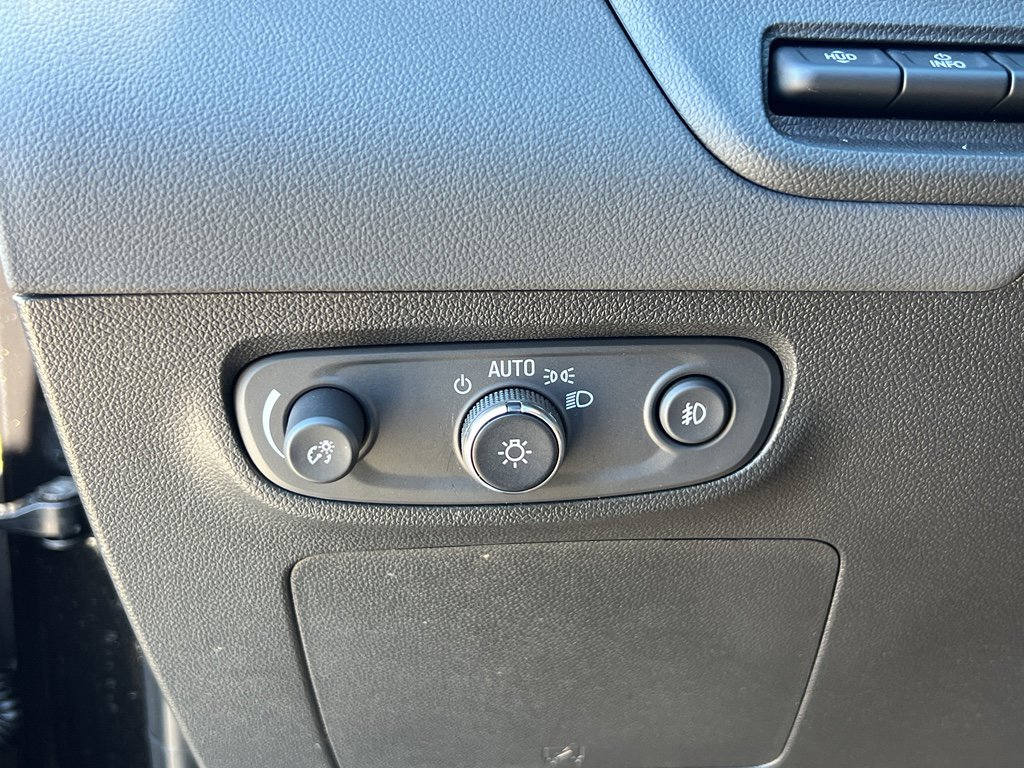 Used 2023 Buick Encore GX Essence w/ Advanced Technology Package image 14