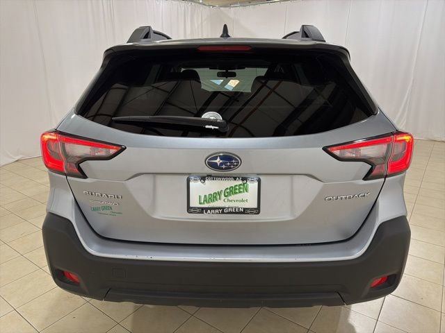 Used 2025 Subaru Outback Premium image 4