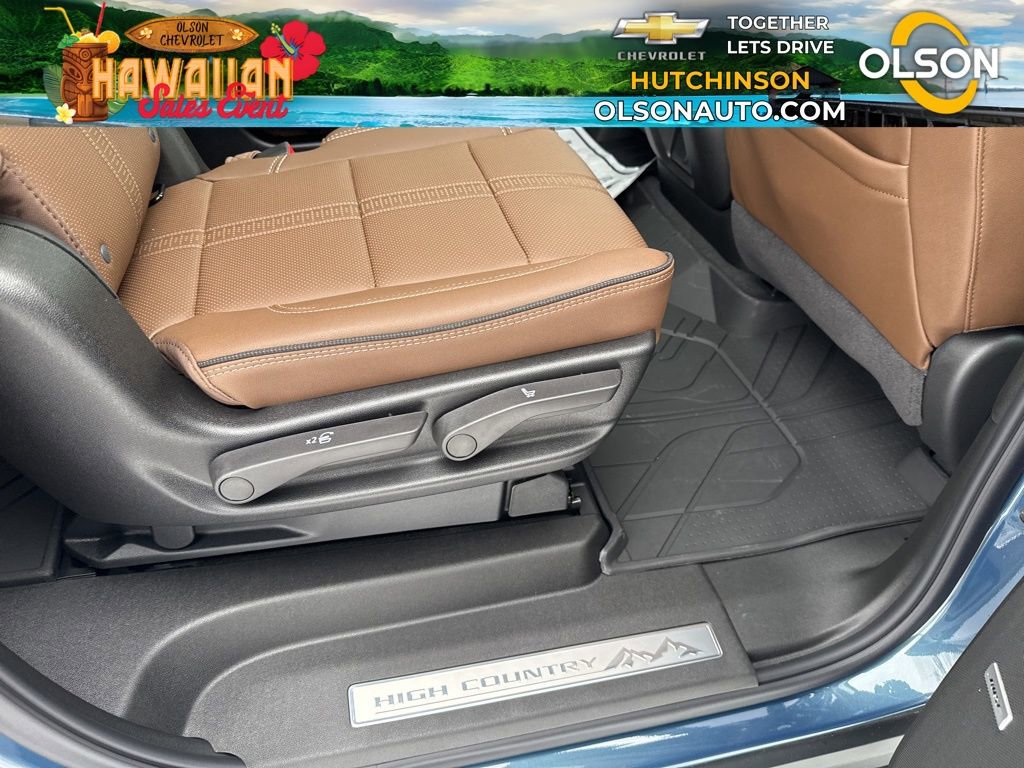 New 2026 Chevrolet Suburban High Country image 39