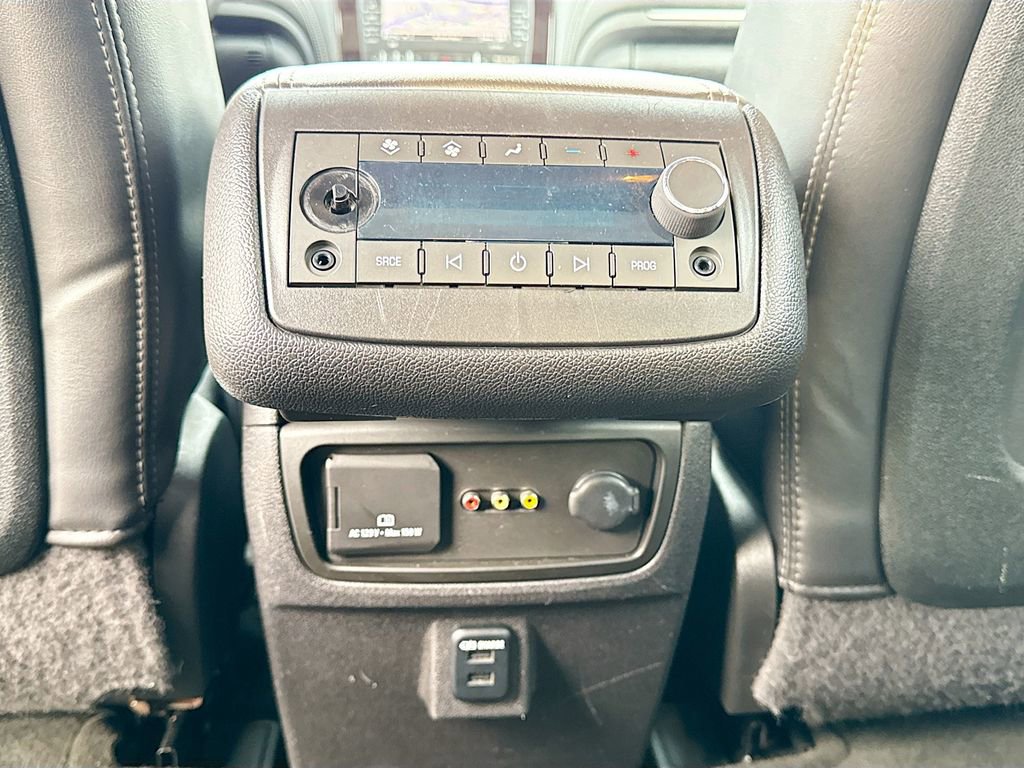 Used 2015 Chevrolet Traverse LTZ image 28